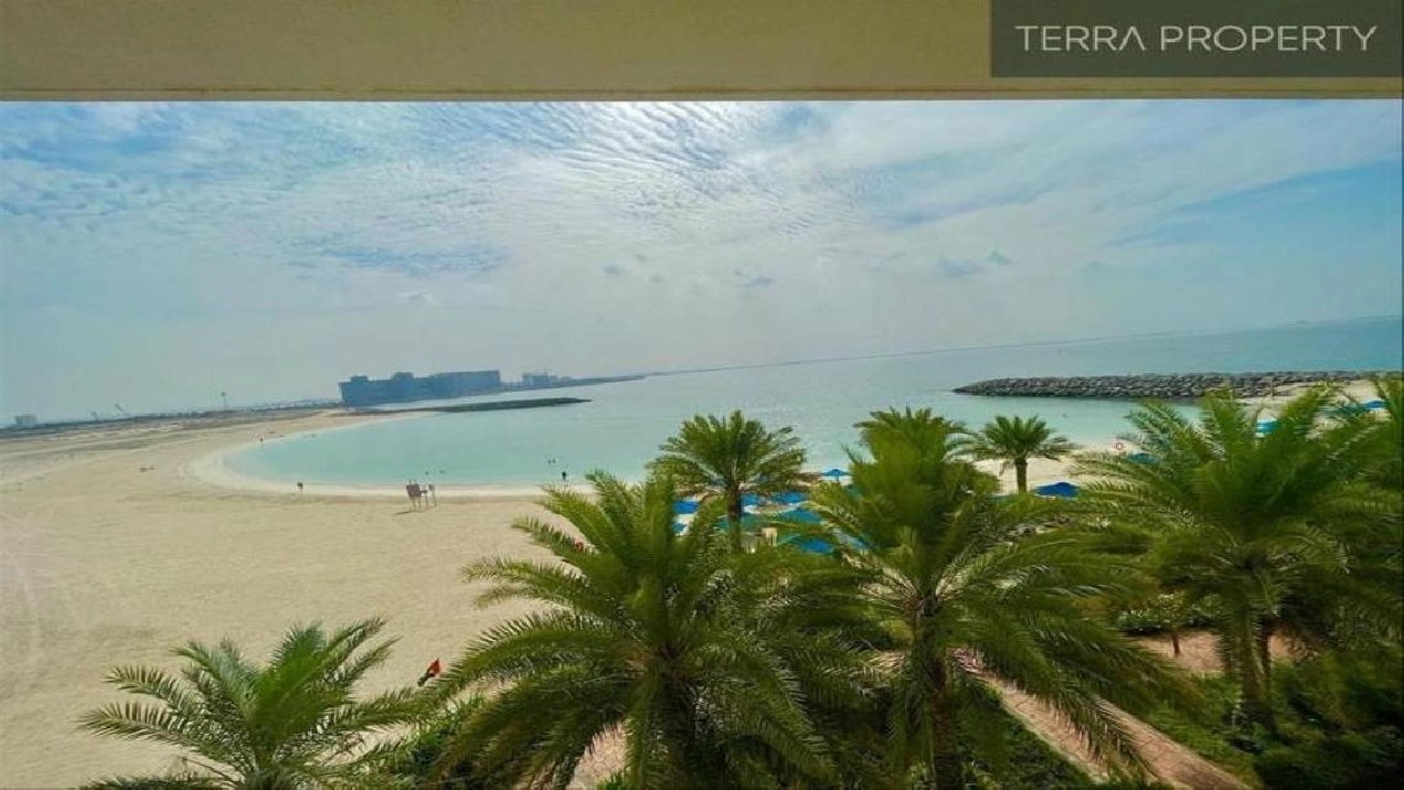 Beach Front! Spacious Home by the Beach! Pictures