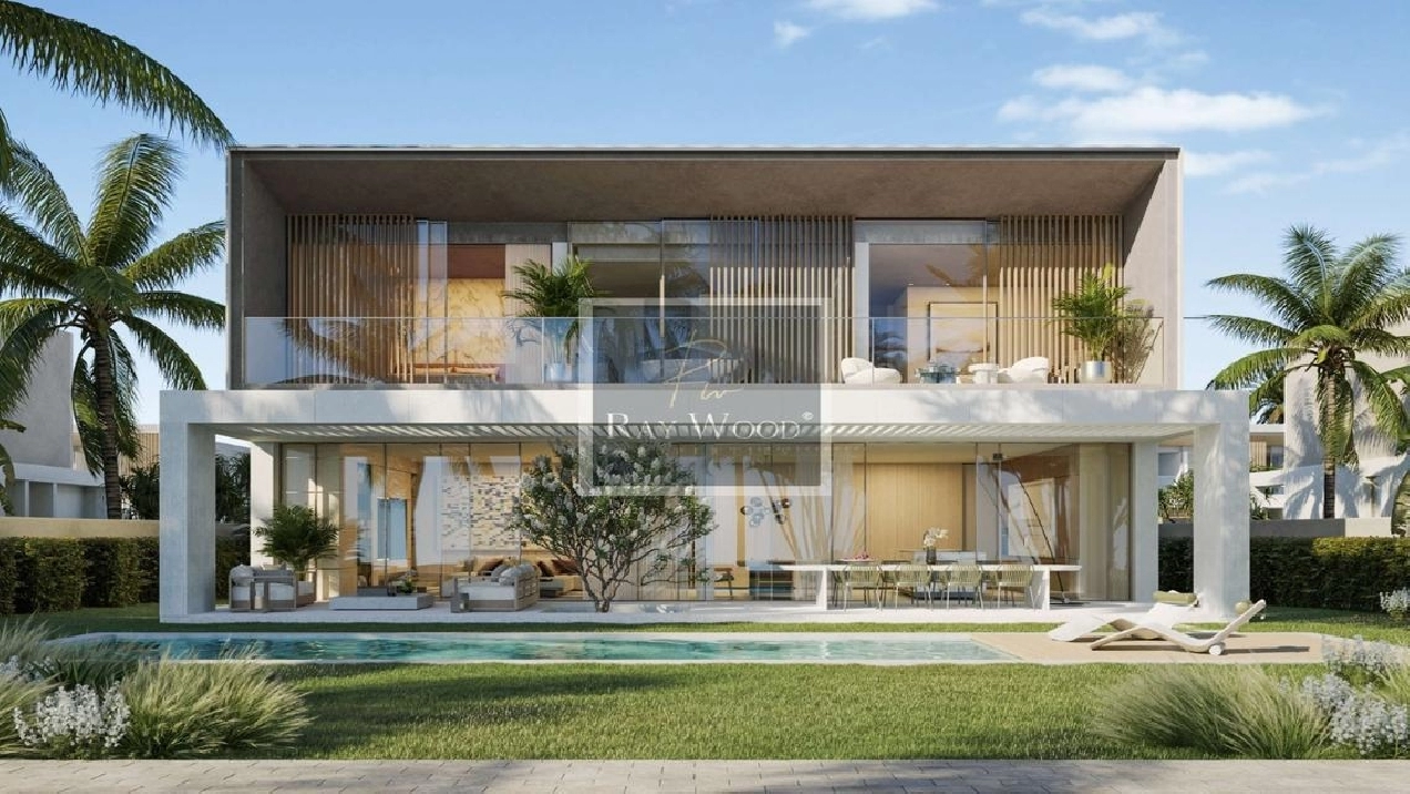 Resale Waterfront Villa | Prime Beach Location Pictures