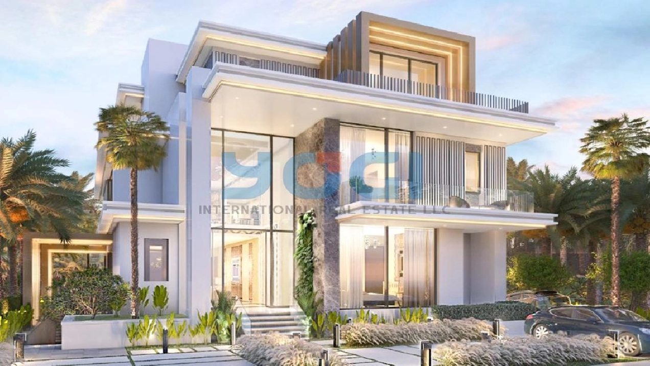 Exclusive 4 BR TH | Waterfront Living | Resale