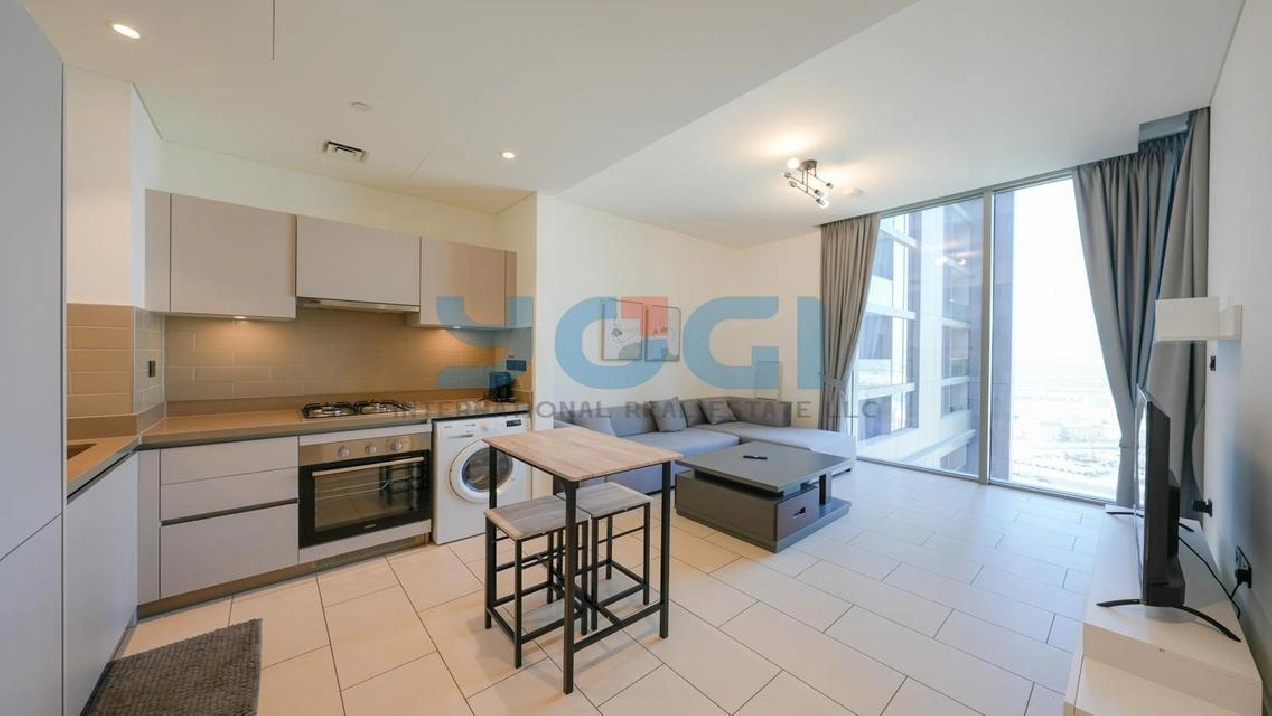 Fully Furnished | 1 Bedroom | Canal & Pool View Image# 1