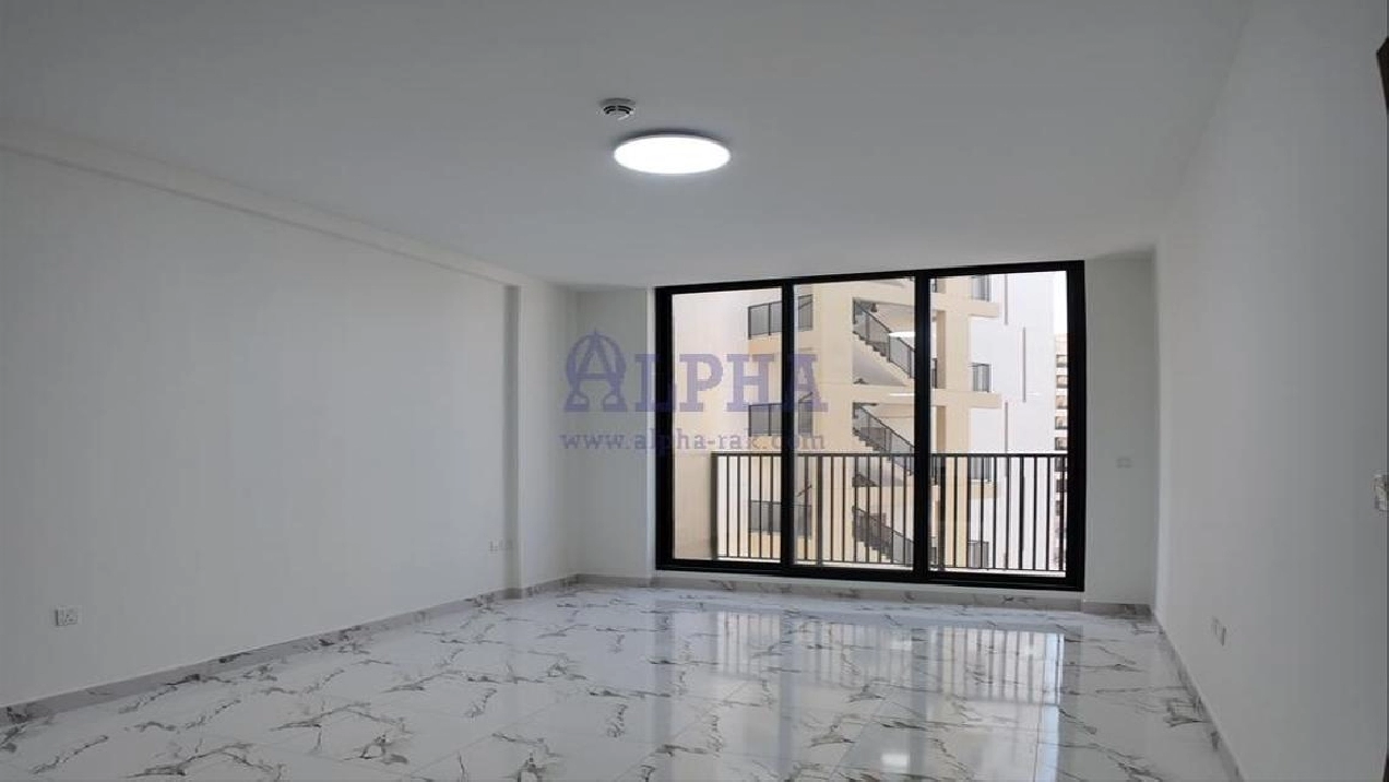 Resale | High Floor | New Marina Residences Pictures