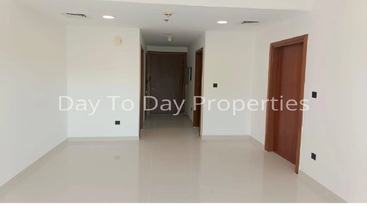 1BR Deluxe Apt | Store | 2 Bath | Bright | 75K pa Image# 1