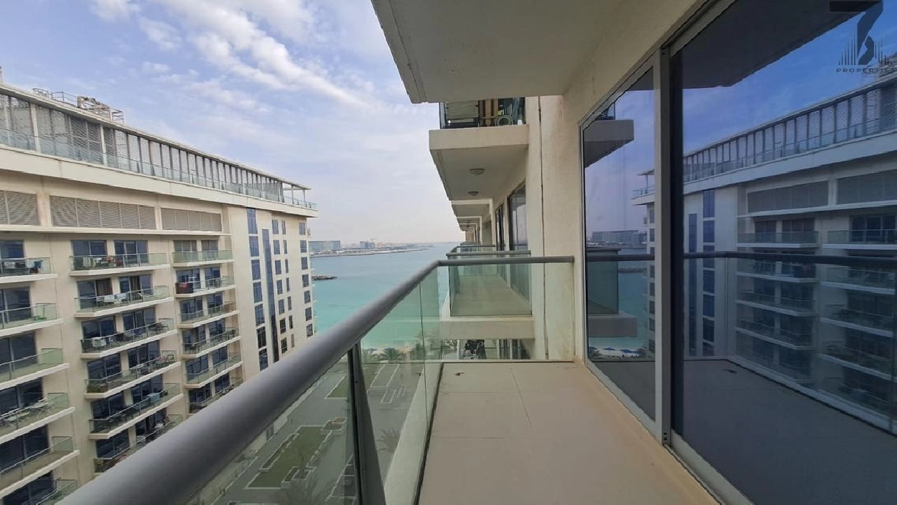 Partial Sea View | Ready To Move | Fully Furnished Pictures