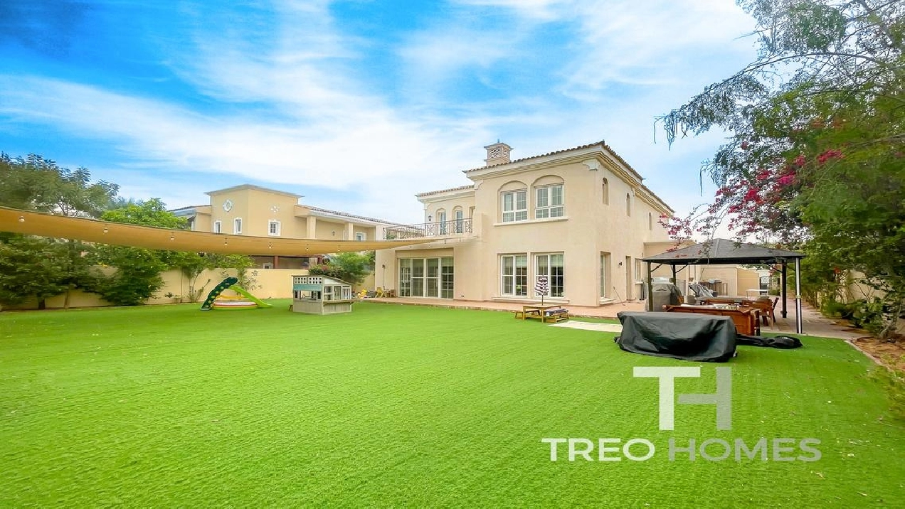 Partially Upgraded | Type 10 | Largest 4 Bed Pictures