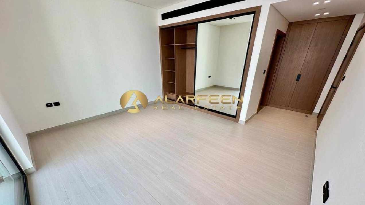 Community View | Prime Location | Spacious Unit Pictures