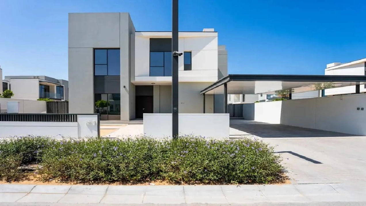 Vacant | Type B | Landscape and Pool done by Owner Image# 1