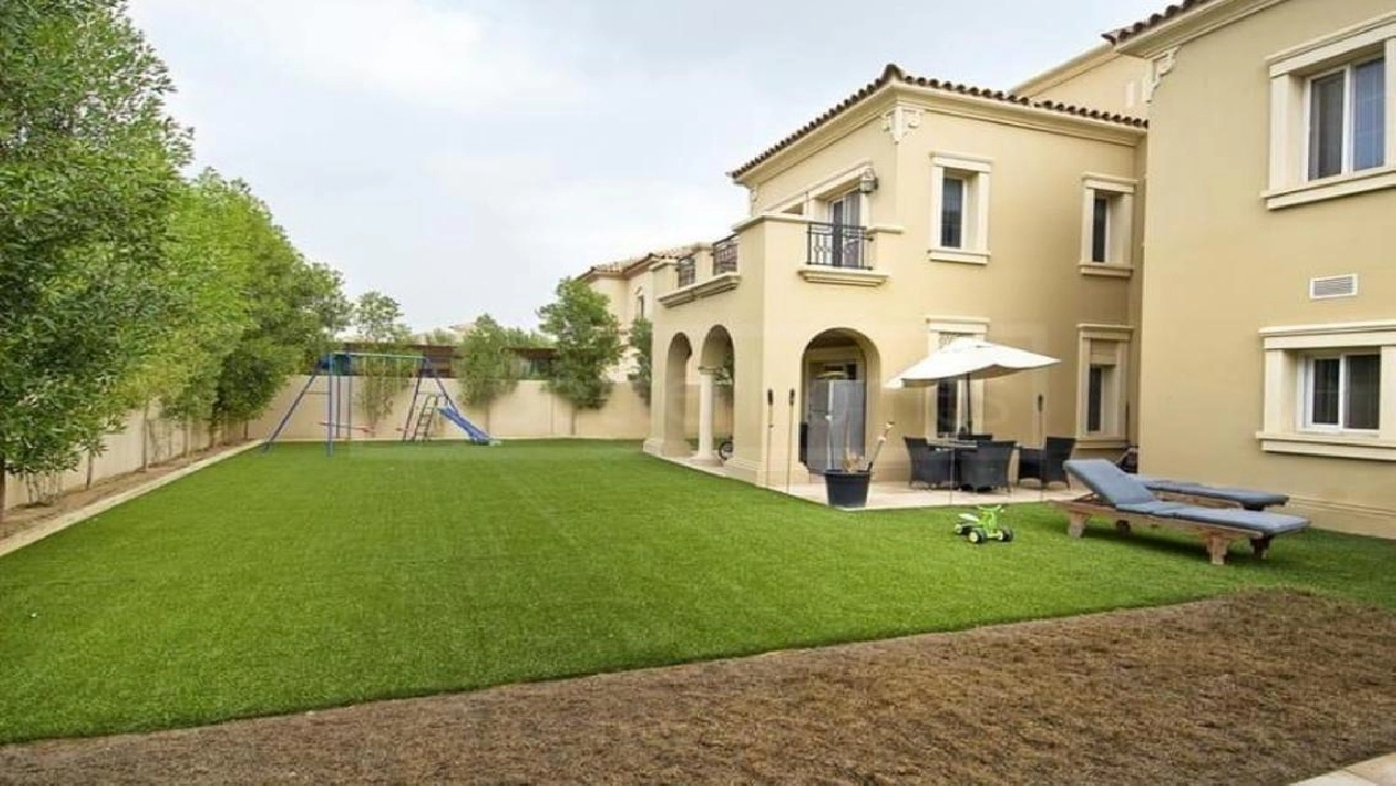 Upgraded | 4/5 BR Famility Villa in Alvorado | B2 Image# 1