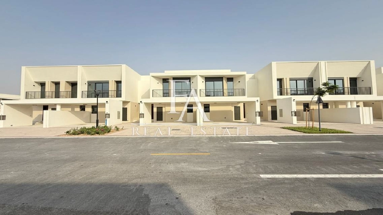 Modern 4-Bedroom Villa | Ready To Move | Spacious Image# 1