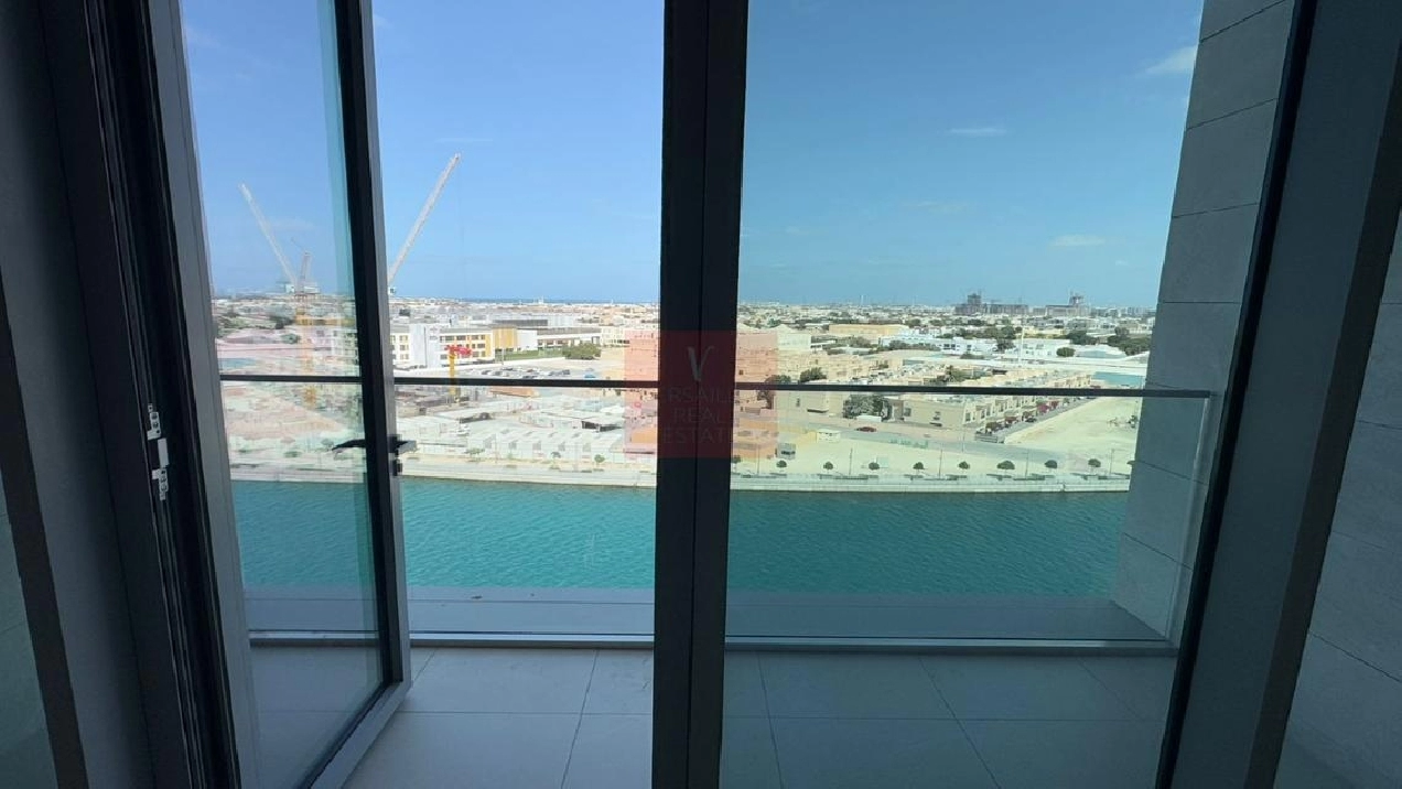 Canal and burj view/ Maidroom/Chiller free Image# 1