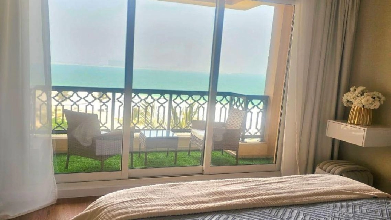 Luxury Beachfront Unit | Casino View |F-Furnished