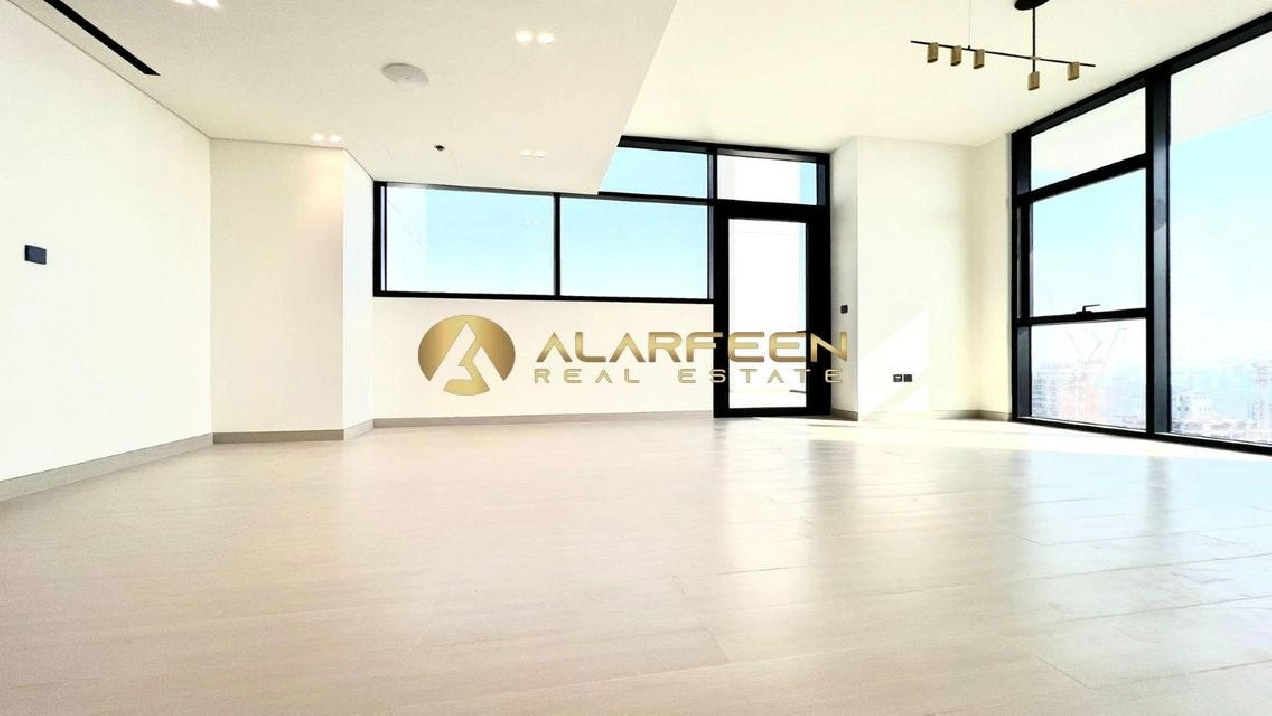 High Floor | Brand New | Royal Suite Pictures