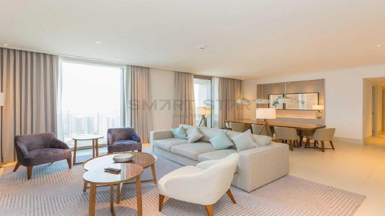 Fully furnished / High floor / Prime location Pictures