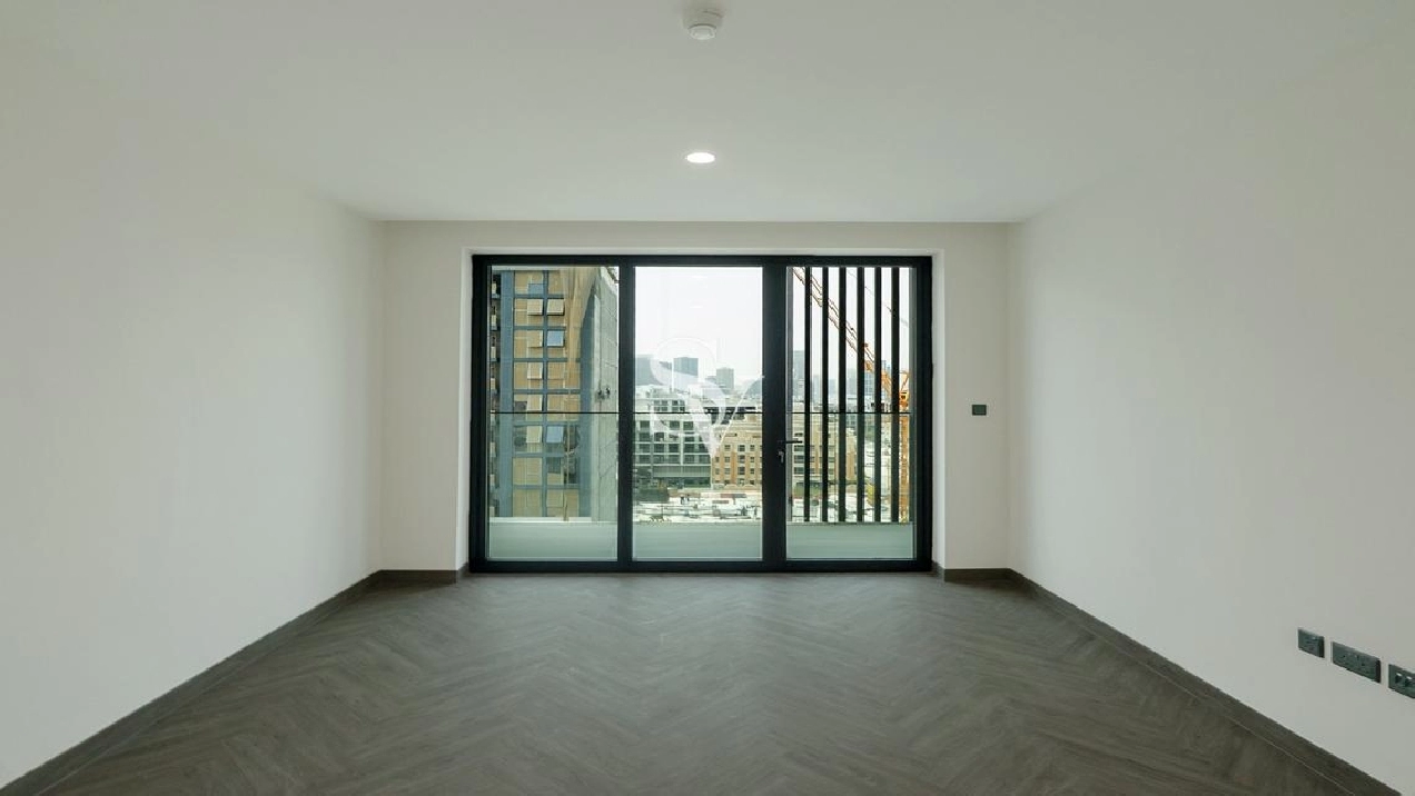 Brand New | Low Floor | White Good | Close to Exit Image# 1