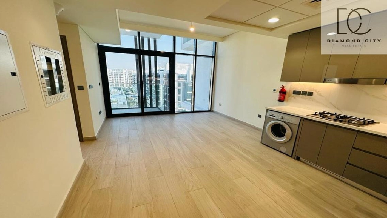 Pool View | Chiller Free | Prime Location