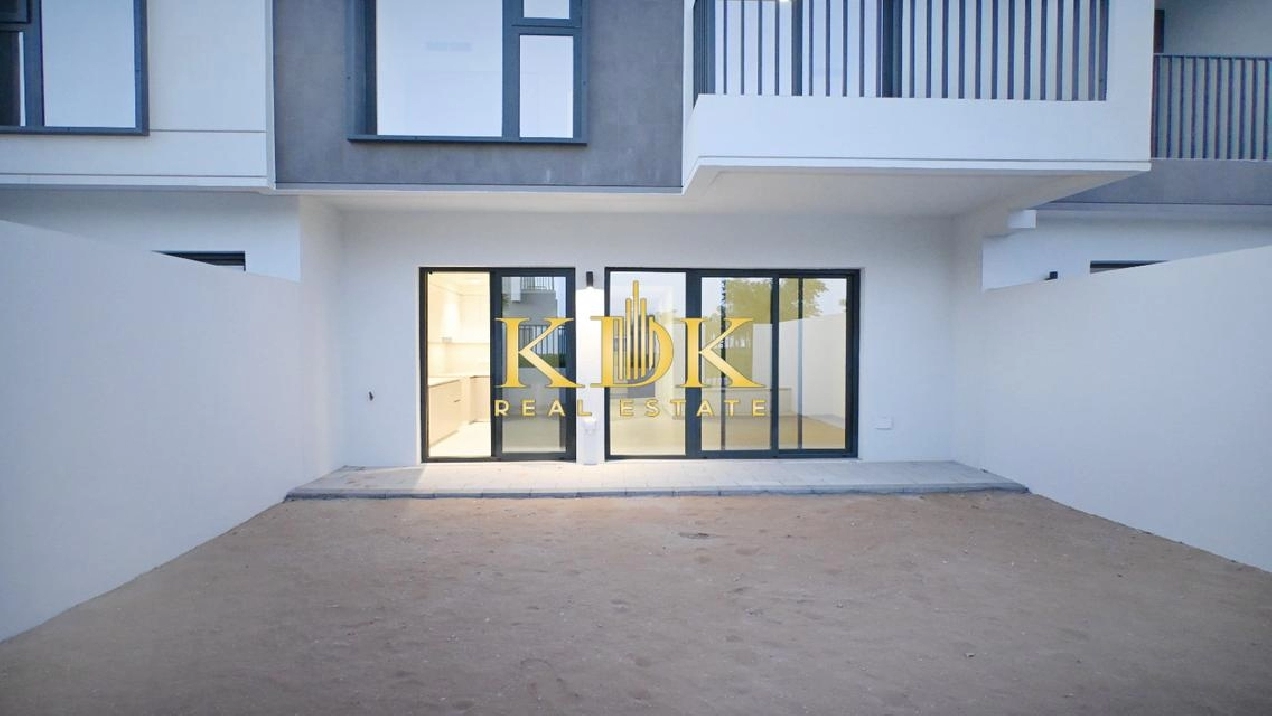 Single Row | Well Maintained | Gated Community Image# 1