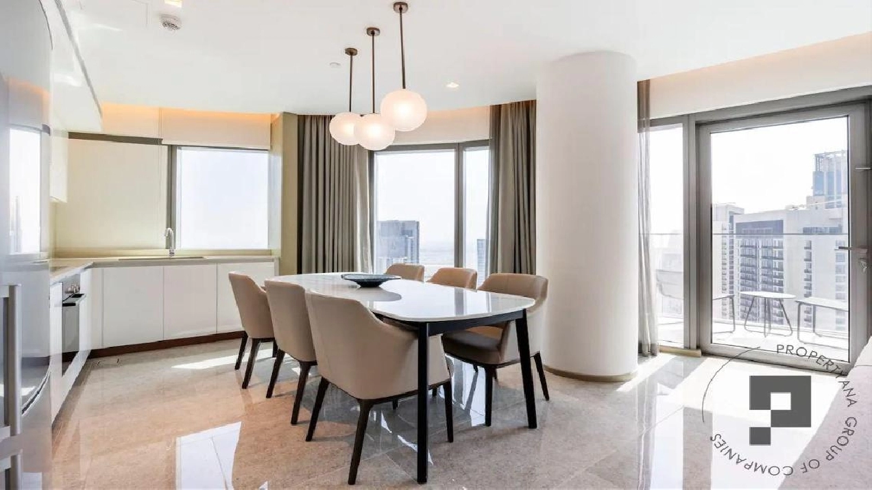 LUXURY UNIT | FULLY FURNISHED | CANAL VIEW Image# 1