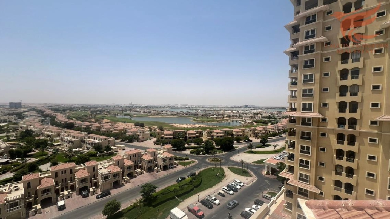 Waterfront 2 BR Apartment in Al Hamra Village