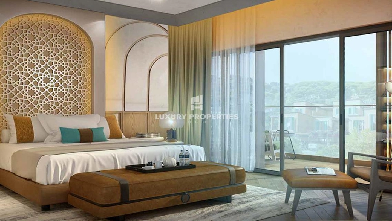 Mansion | Lagoon View | Genuine Resale Image# 1