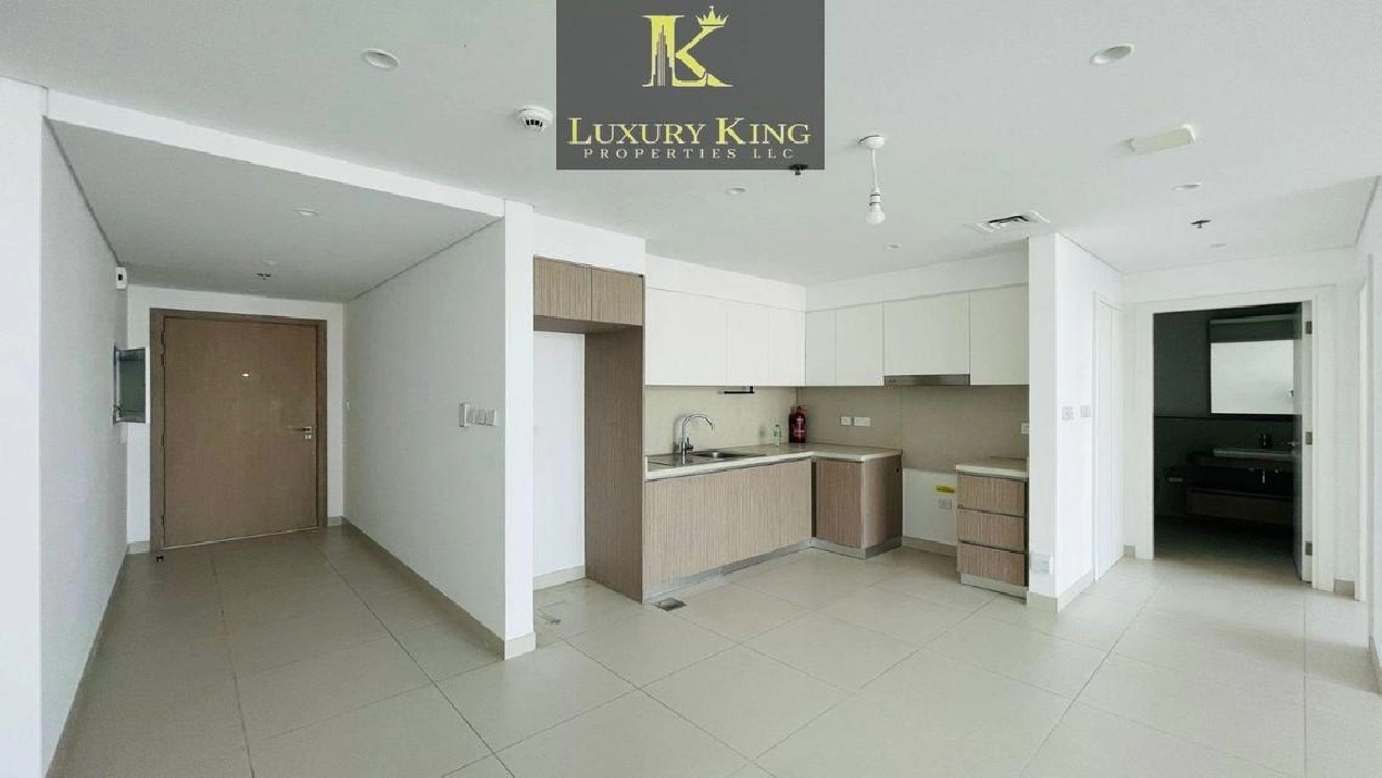 Waterfront Living | Stunning View | Vacant Unit Image# 1