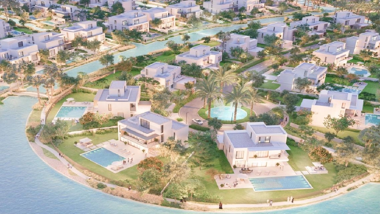 Spacious Villa | Premium | Waterfront Image# 1