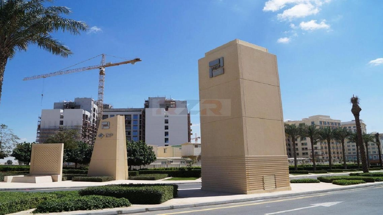 Prime Location-Residential and Retail-G+18No Agent Pictures
