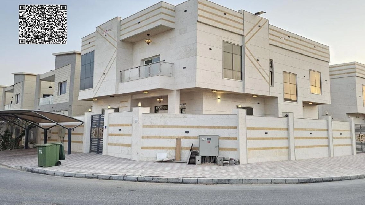 Villa for rent corner two streets ready to move