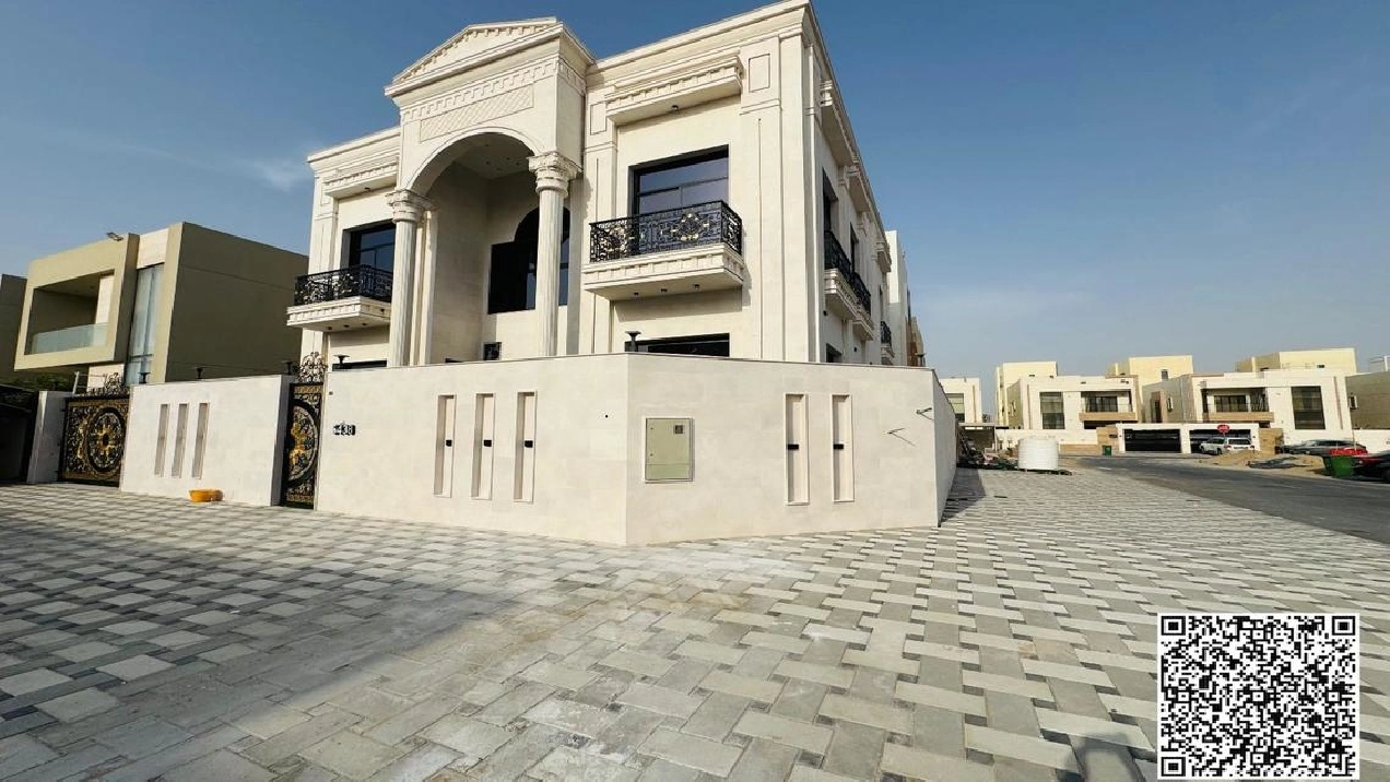 For sale, a luxurious classic villa in Ajman