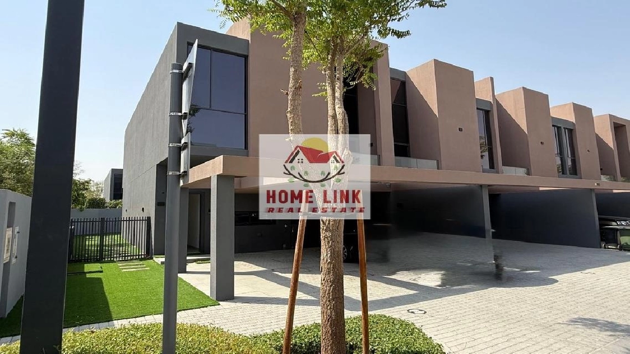 Ready Garden | Corner Unit | Ready To Move Pictures