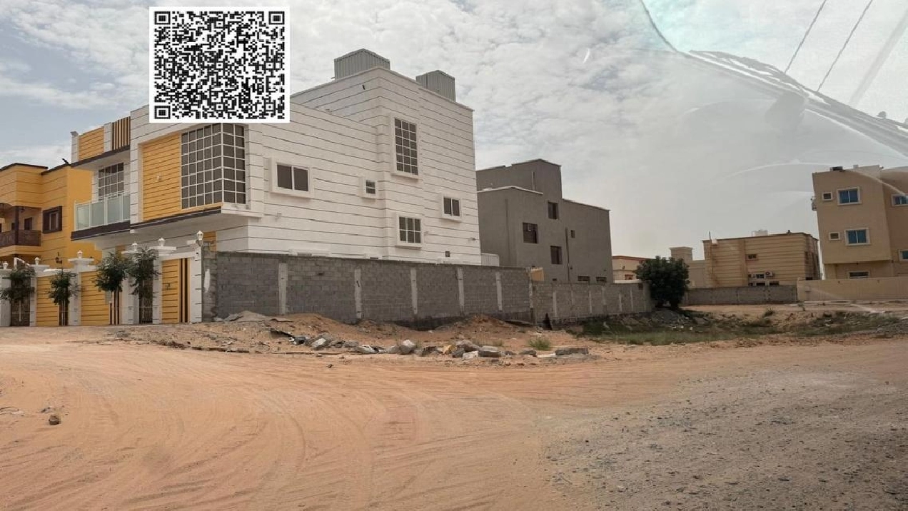 CORNER PLOT AVAILABLE FOR SALE IN YASMEEN Pictures