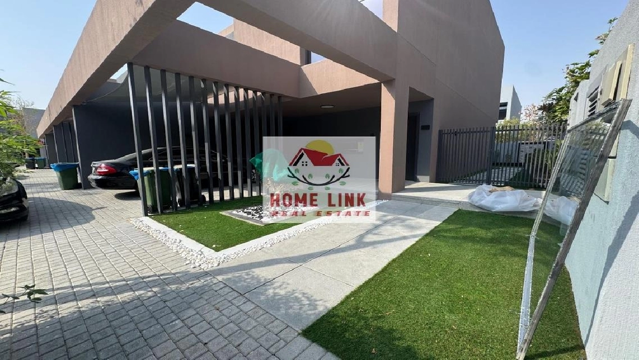 3 BHK Townhouse corner unit in gated community