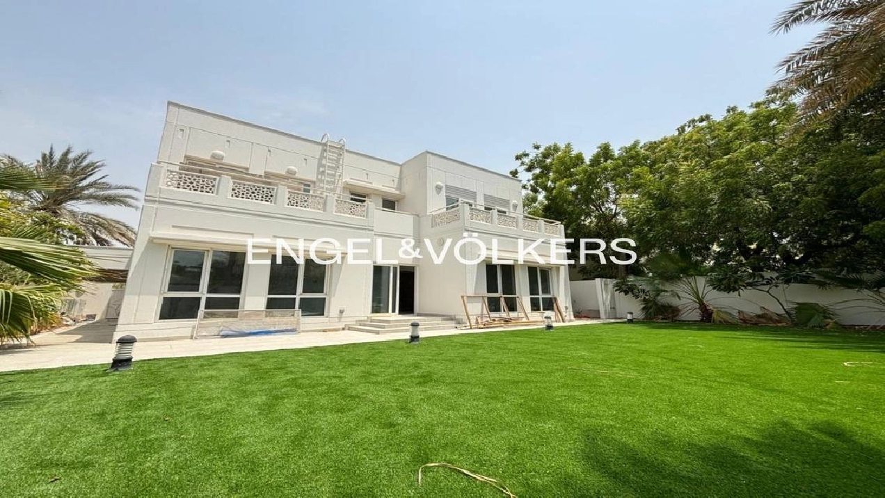 Fully Upgraded | Interior Designed | Rare Image# 1