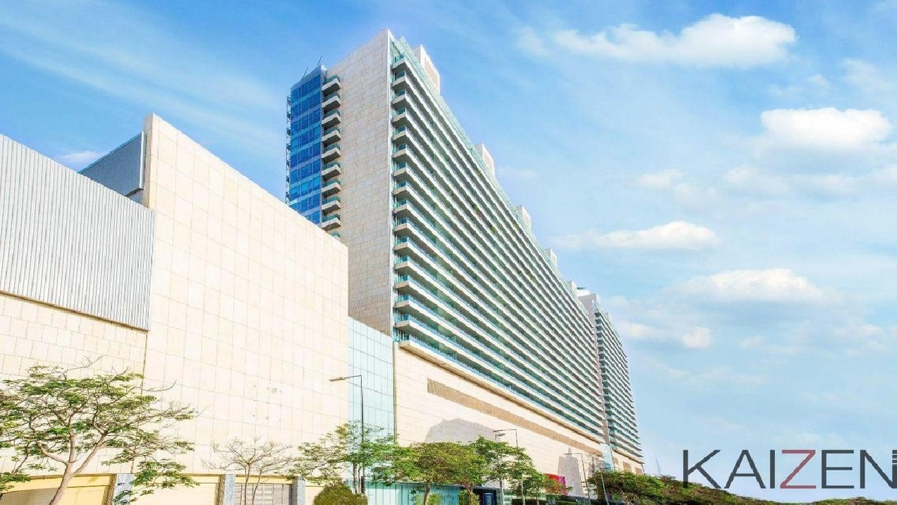 Modern 3BR Duplex | Burjuman residence Image# 1