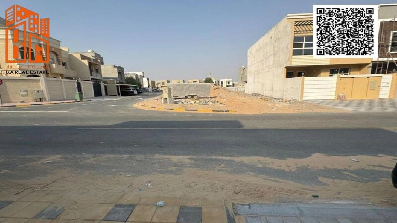 Corner villa Plot, Steps away from MBZ E311 Pictures