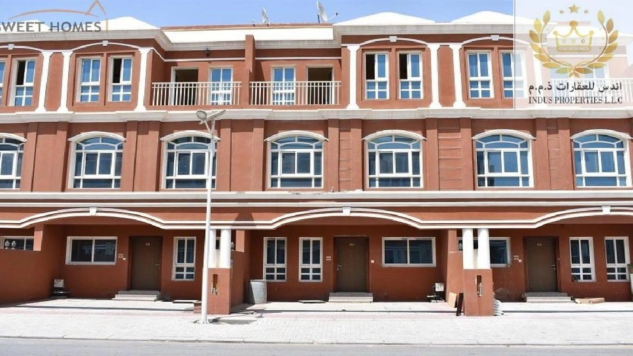 Spacious 4 BR Townhouse in Al Zahya for Sale Pictures