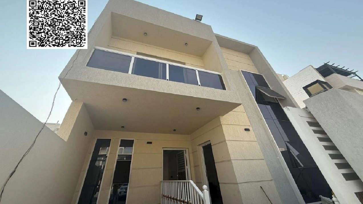 Luxury 6 BHK Brand New Townhouse for Sale. Pictures