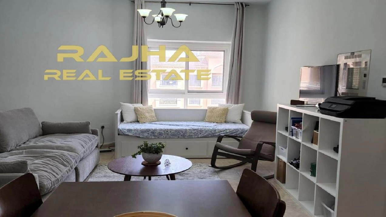 Furnished 2BR | Pool View | Walk to Circle Mall Image# 1