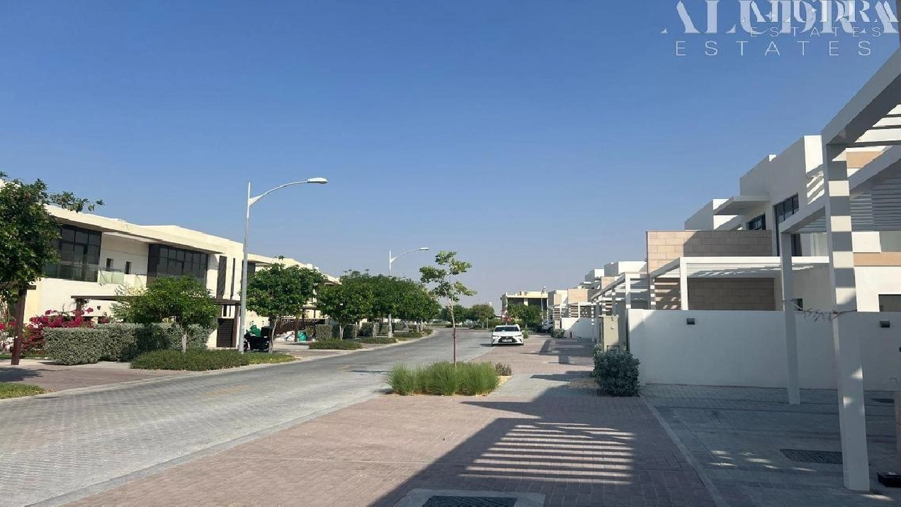 Single Row | Best location | Unfurnished Image# 1