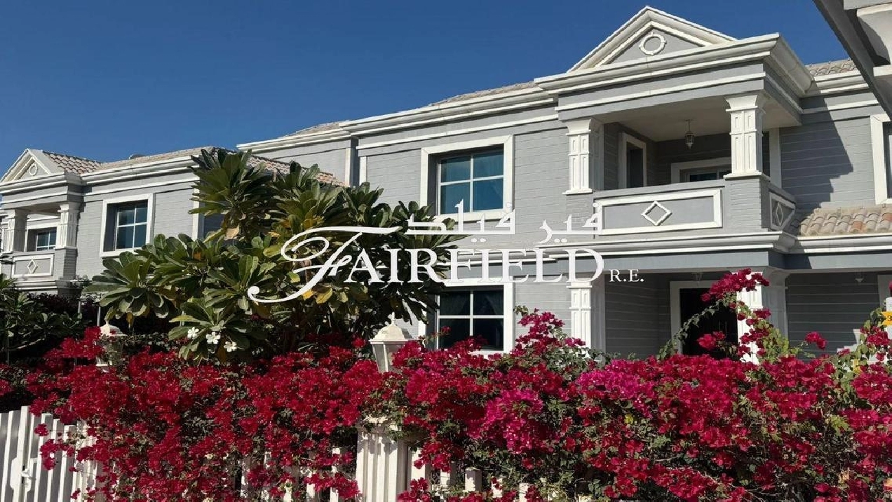 Spacious Layout | Private Pool | Well kept Garden. Image# 1