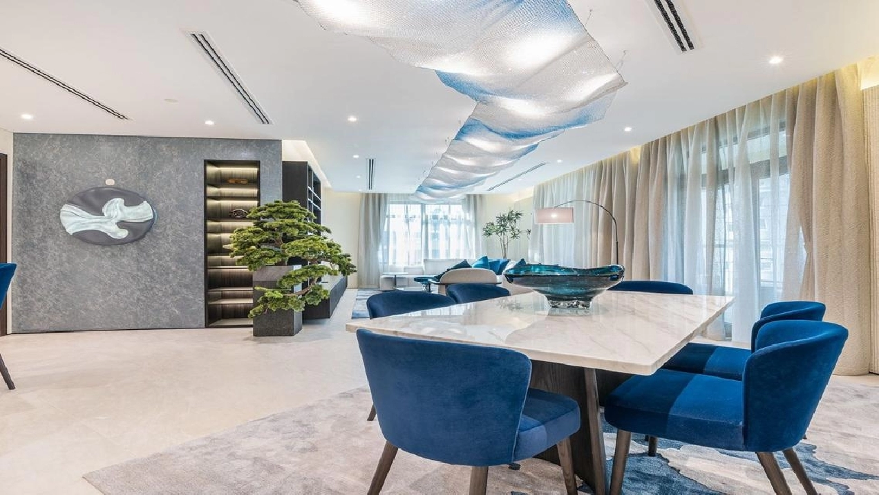 Beach and Mall Access | Modern | Monthly Stays Image# 1