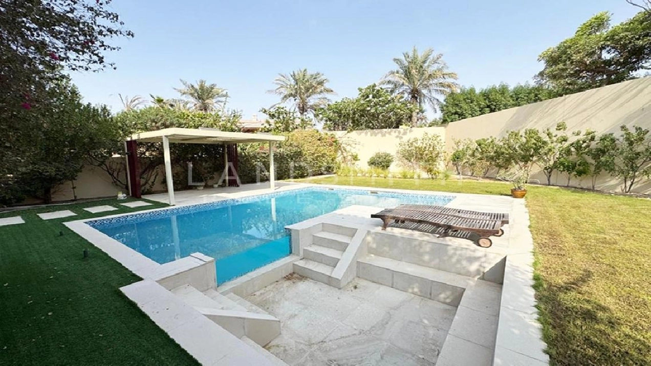 Vacant 5 BR plus Maid Room | Private Pool Pictures