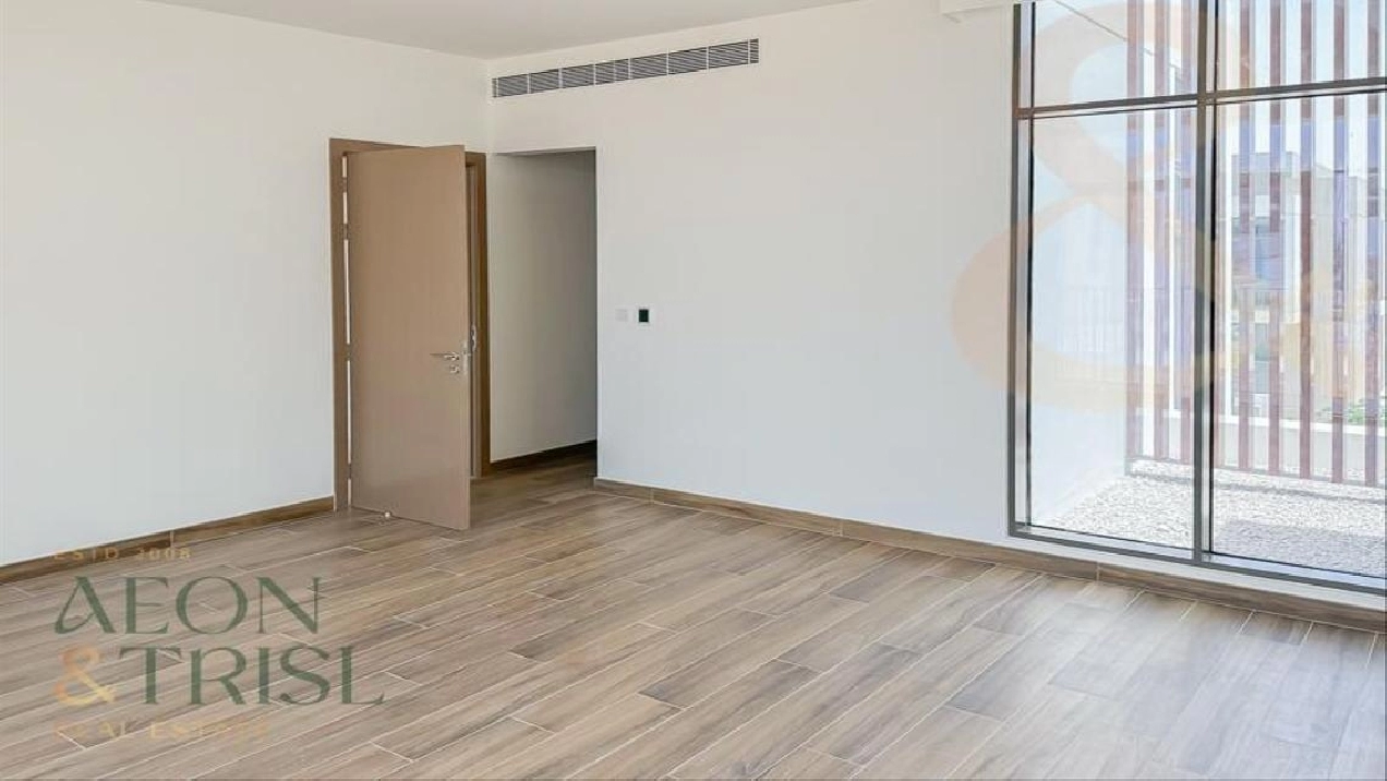 Huge Layout | Type A | All ensuite | Garden Image# 1