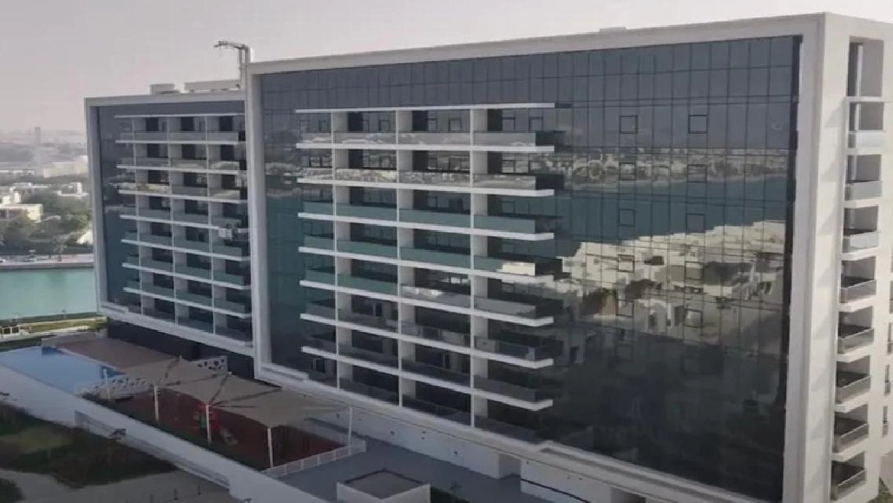 Sea View | Brand New | Private Beach-Vacant Pictures