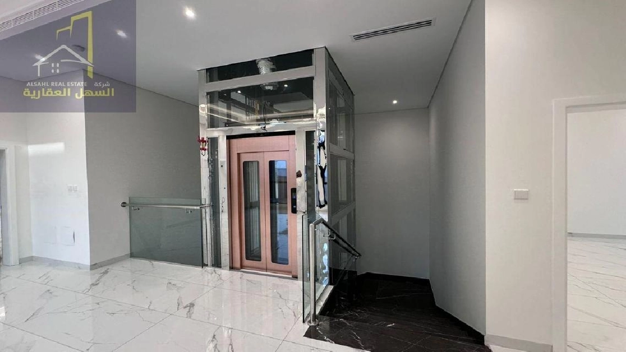 Spacious 5 BR Villa in Hoshi 1 for Yearly Rent