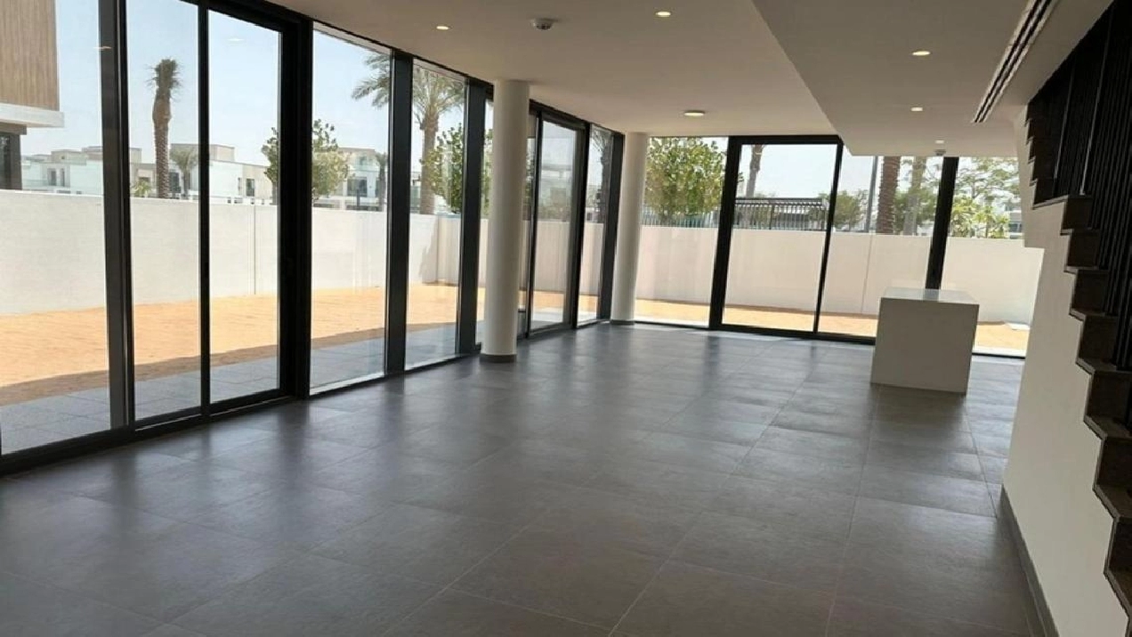 June | 4Br+Maid | Semi Detached | Single Row Image# 1