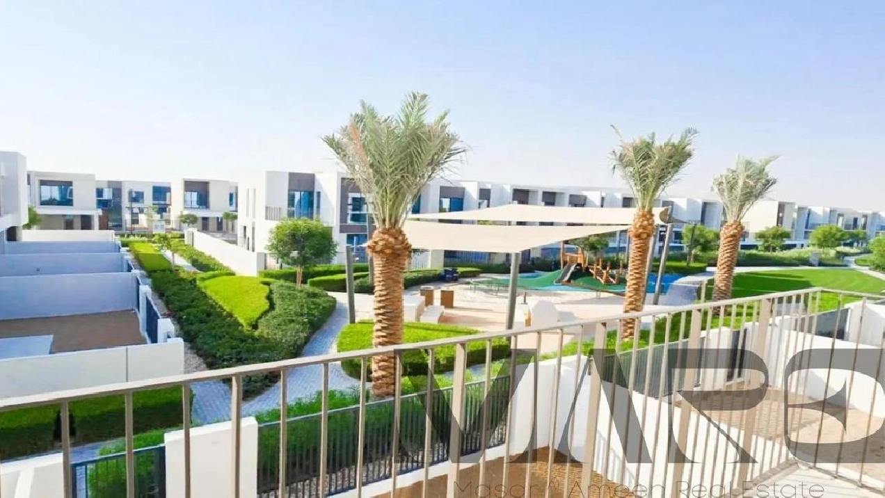 Single Row | Private Garden | First tenant | New Pictures