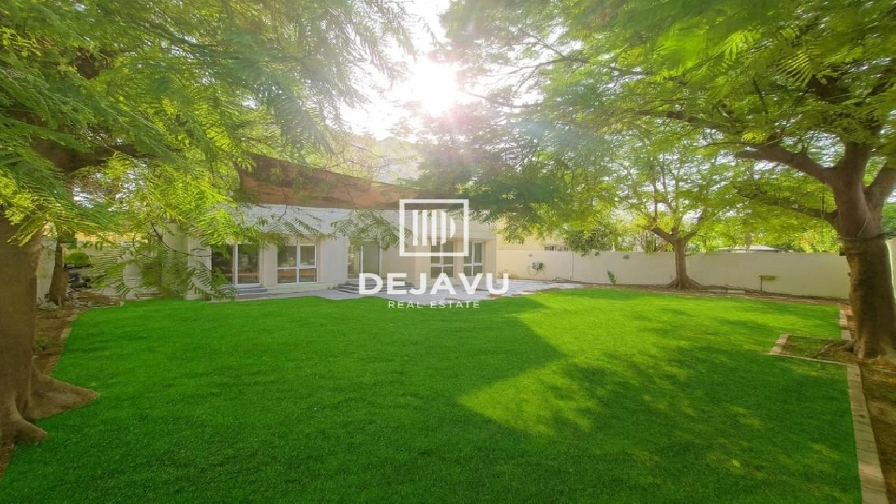 Exclusive 5 Bed Corner Villa | Fully Upgraded Image# 1