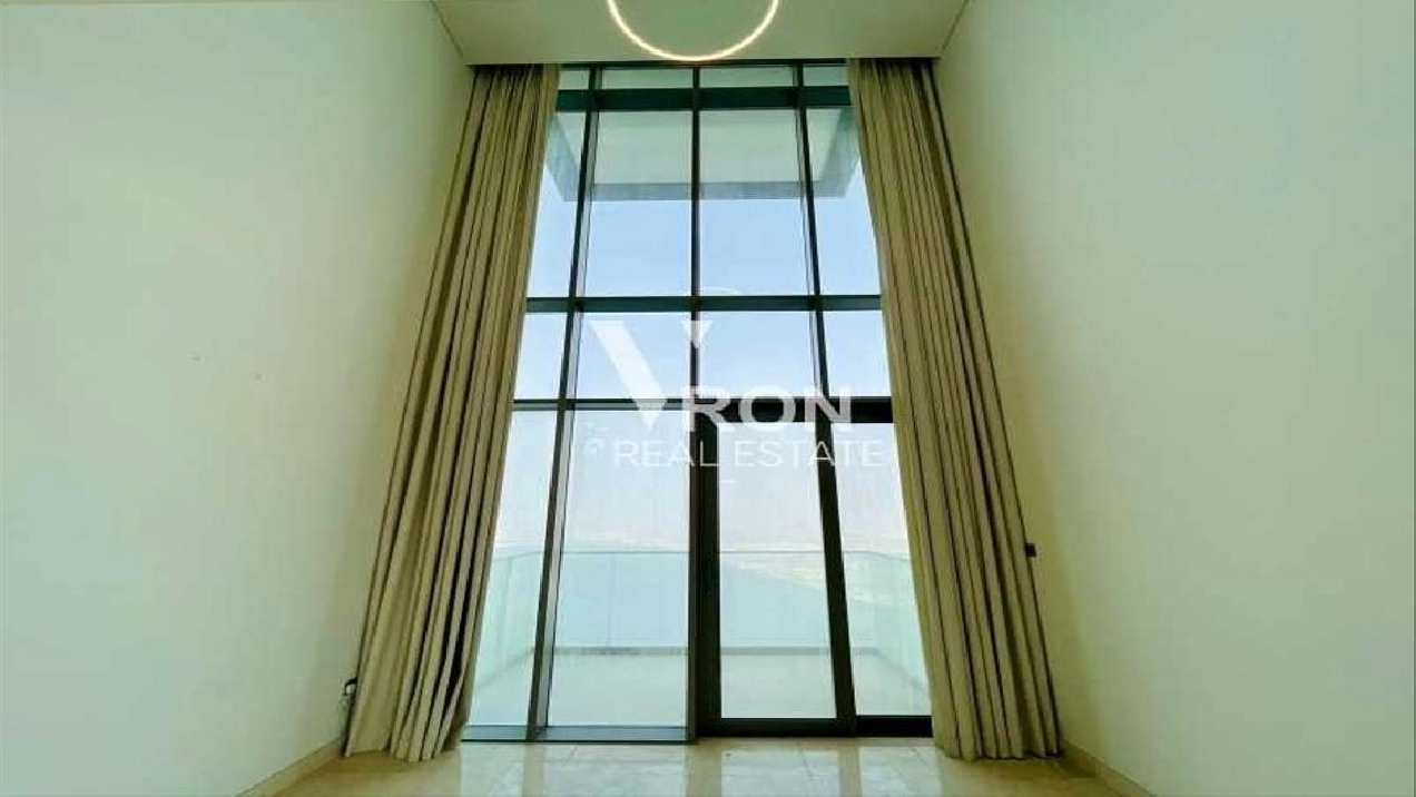 High Floor | High Ceiling | Panoramic Sea View Image# 1