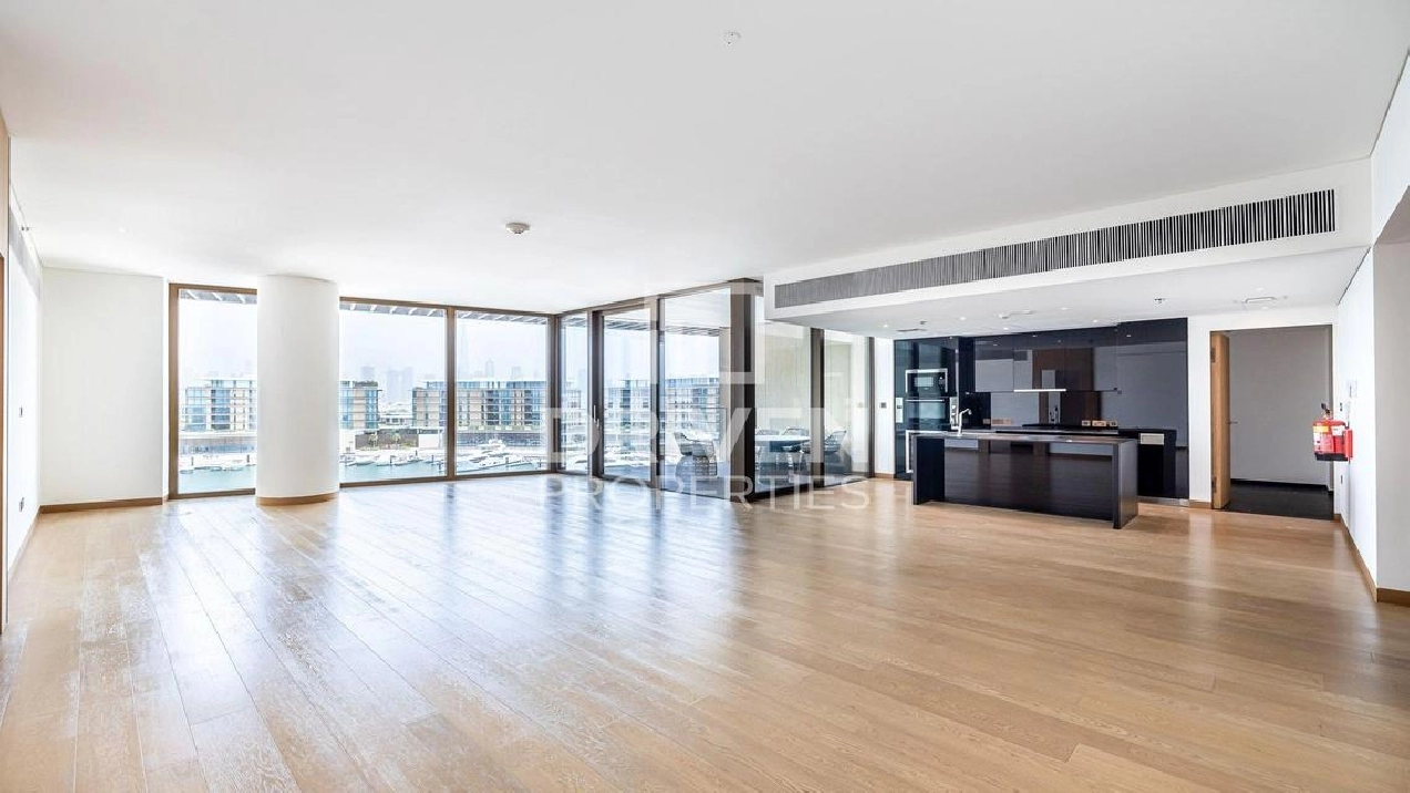 Luxurious | High Floor with Full Marina View