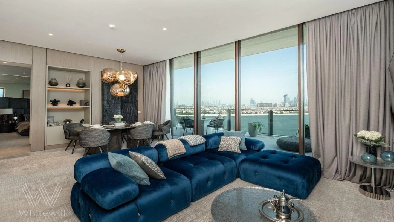 Sea and Palm View | Luxury Furnished and Upgraded Image# 1