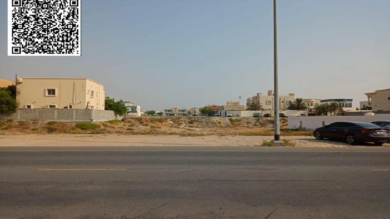 10,000 Sq. Ft. Commercial Land Plot in Al Mowaihat Pictures